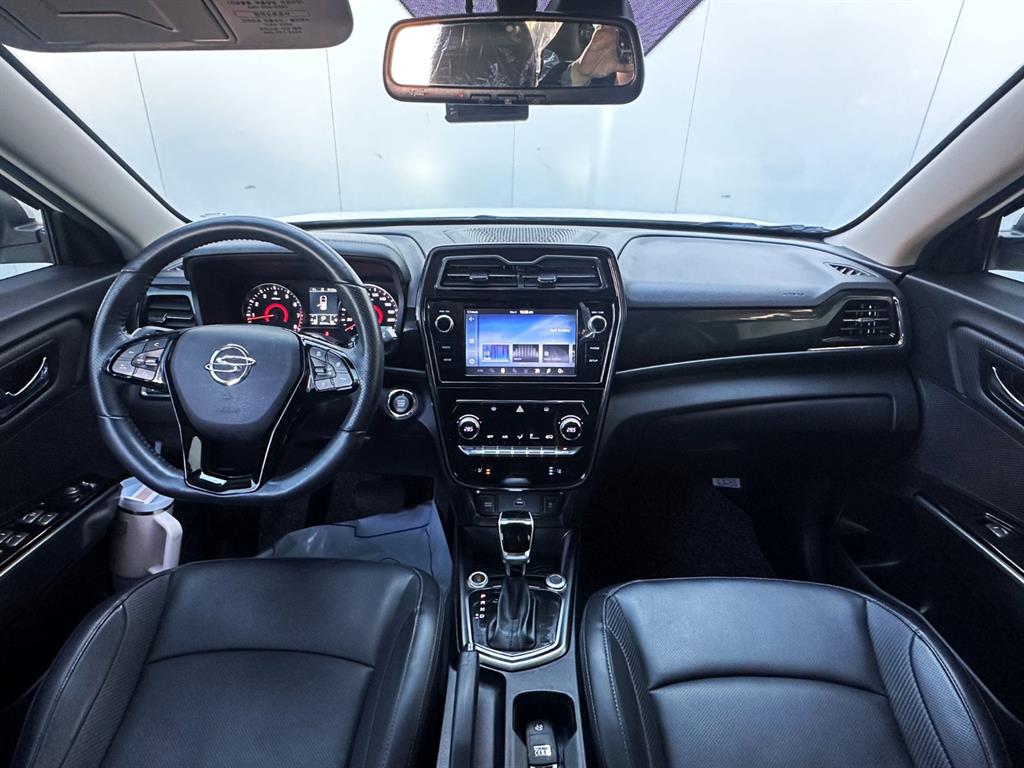 Ssangyong Tivoli - Vista 9