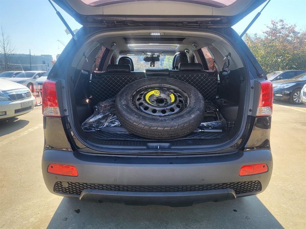 KIA Sorento 2010 Negro - Importación desde Corea - HF Imports Iquique - Foto 18