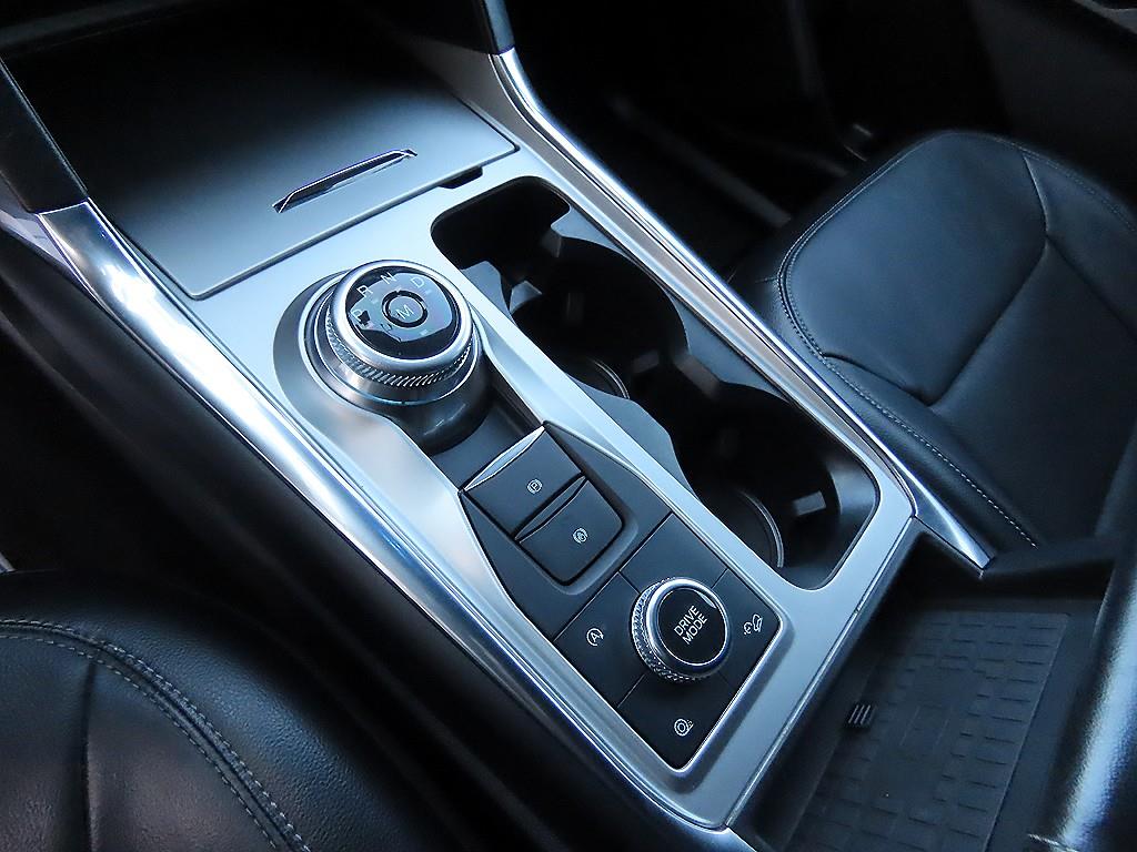 Ford Explorer - Vista 10