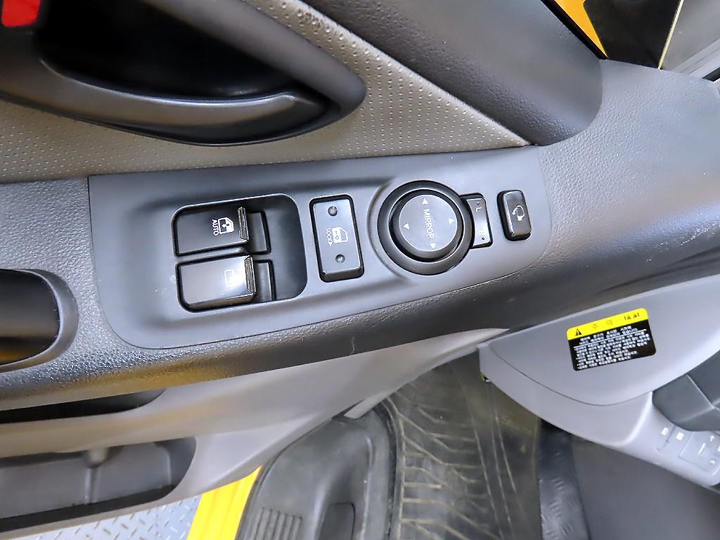 HYUNDAI Starex - Vista 11