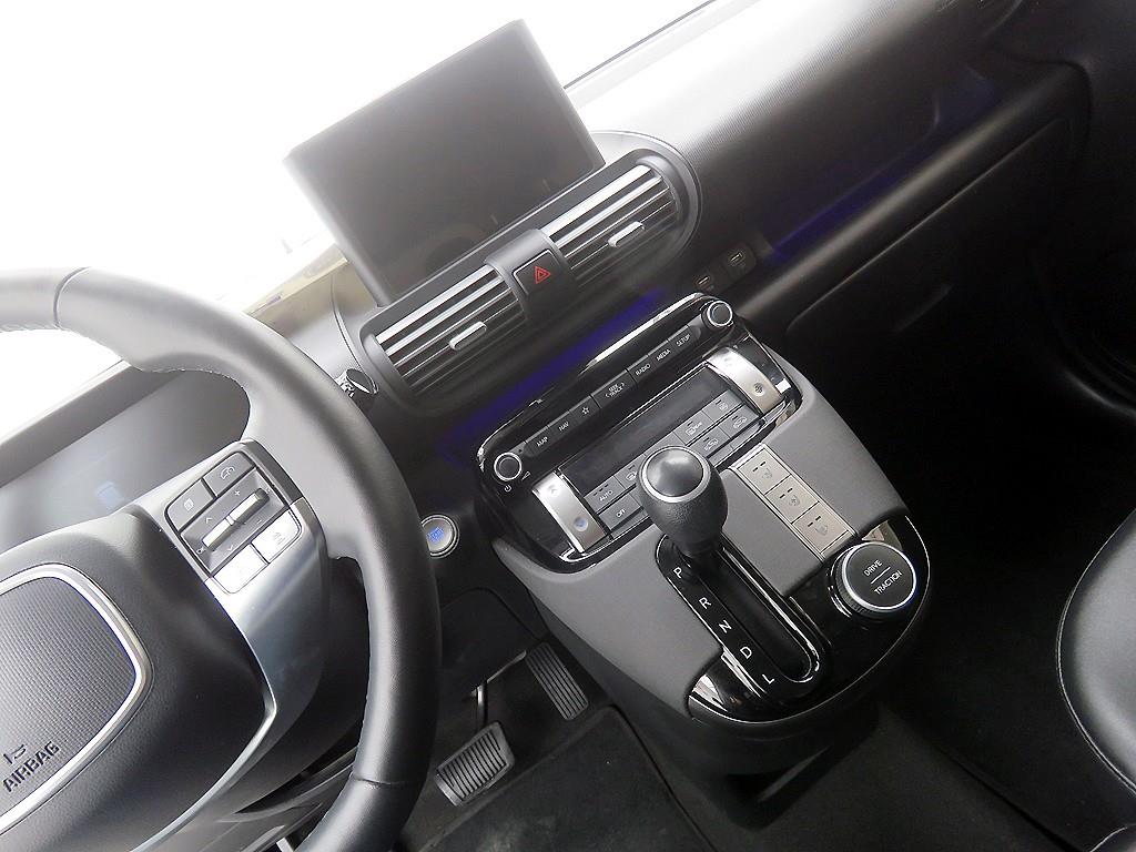 HYUNDAI Casper - Vista 11