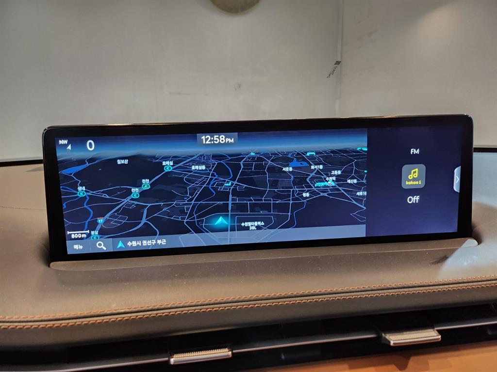 Genesis GV70 2024 Blanco - Importación desde Corea - HF Imports Iquique - Foto 15