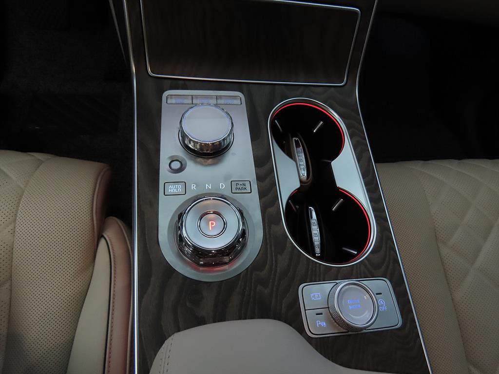 Genesis GV80 - Vista 11