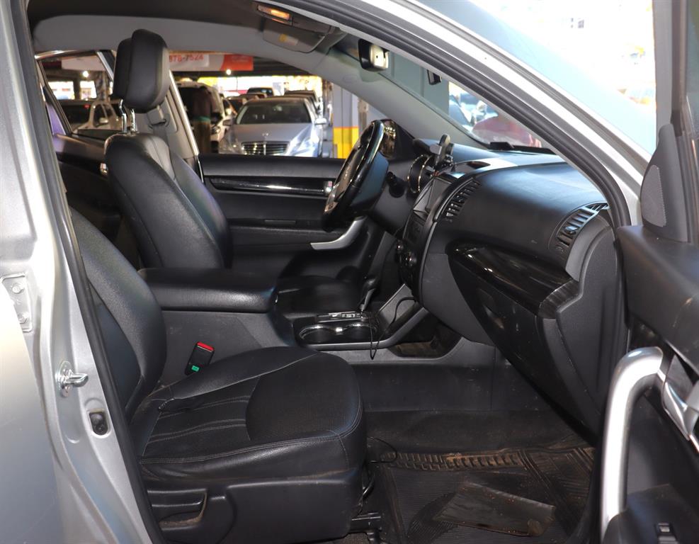 KIA Sorento 2012 Gris - Importación desde Corea - HF Imports Iquique - Foto 12