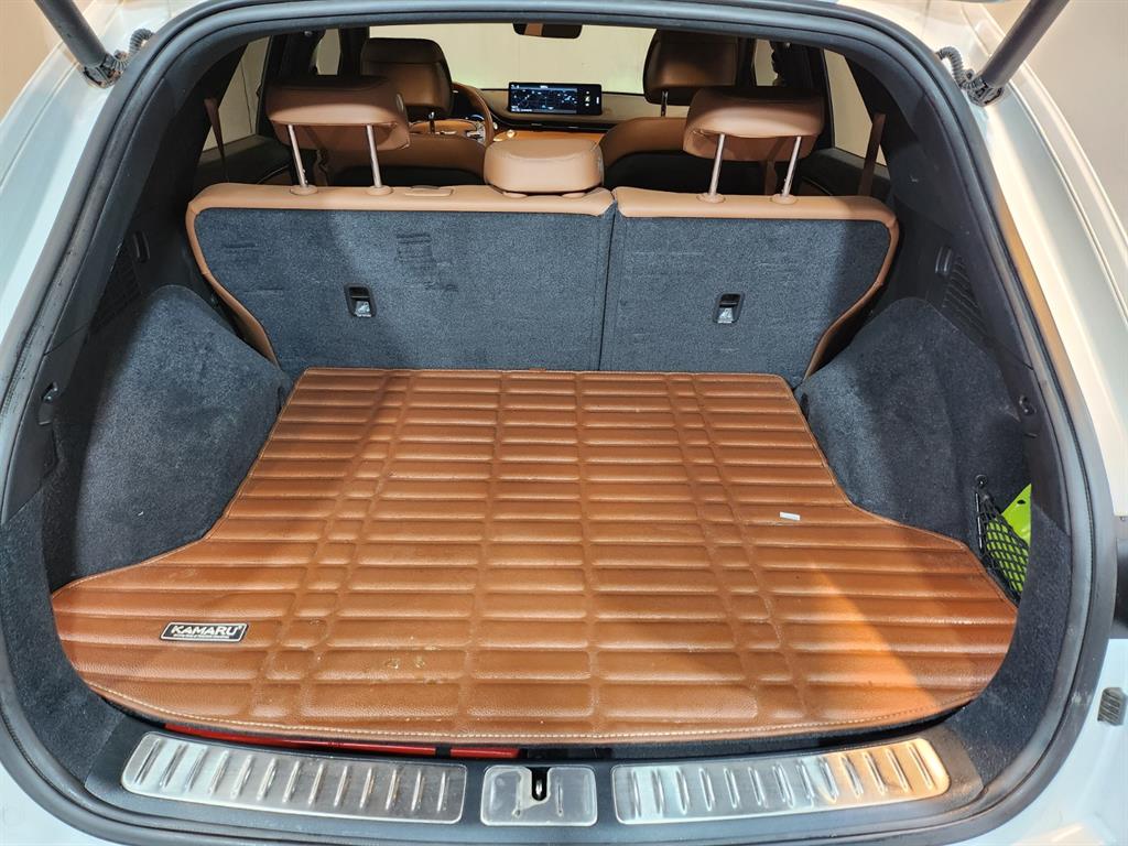 Genesis GV70 - Vista 5