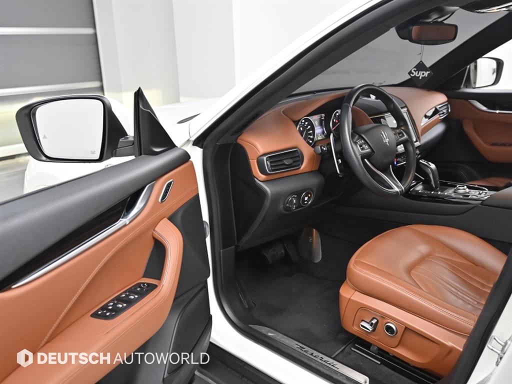 Maserati Levante - Vista 10