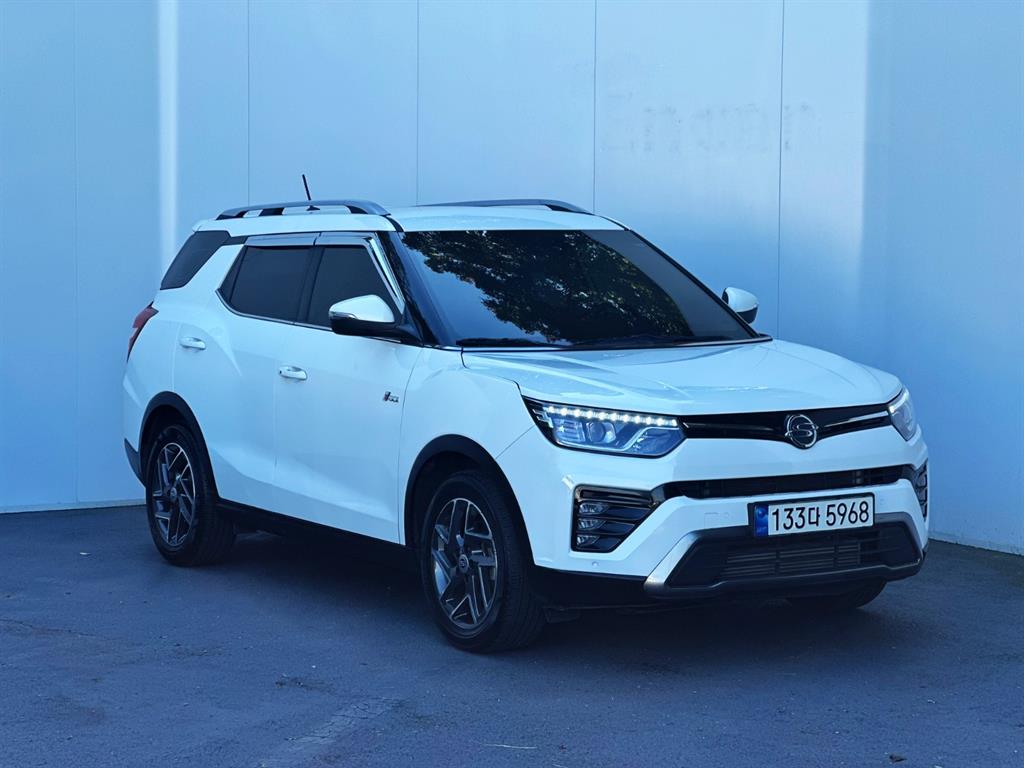 Ssangyong Tivoli - Vista 5