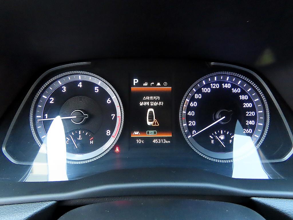 HYUNDAI Sonata - Vista 9