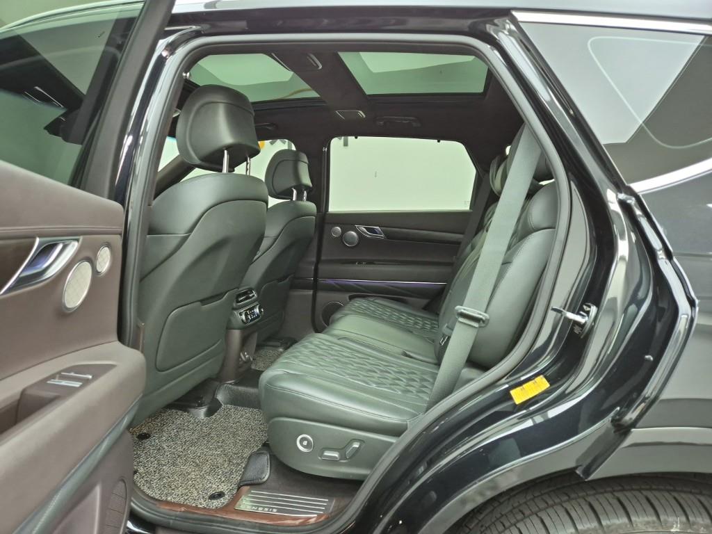 Genesis GV80 - Vista 12