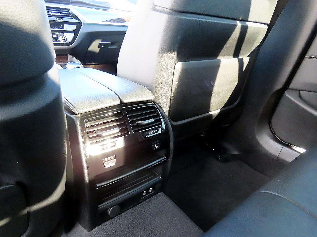 BMW 5 Series 2021 - Importación desde Corea - HF Imports Iquique - Foto 16