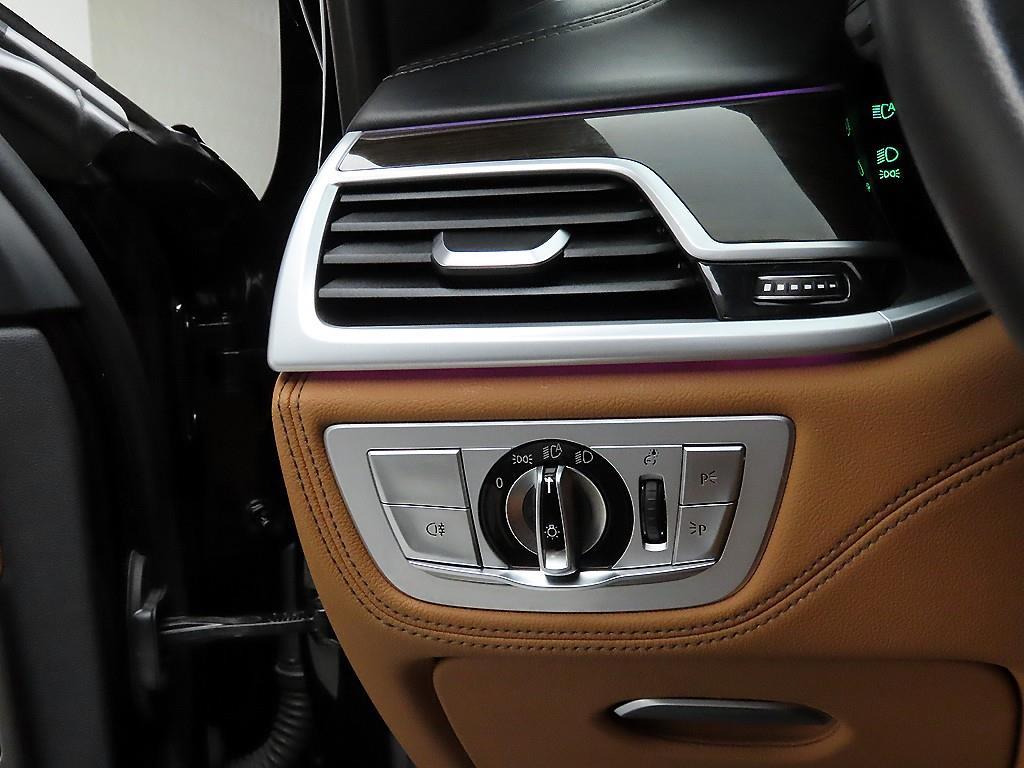 BMW 7 Series - Vista 11