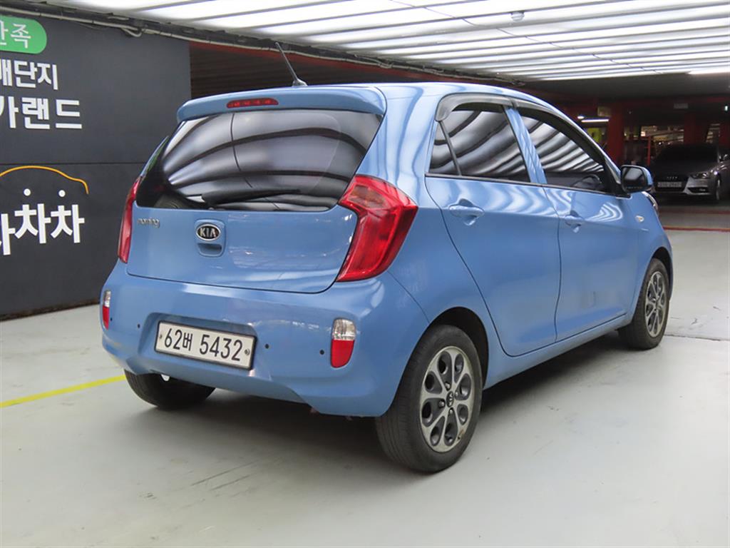 KIA Morning - Vista 4