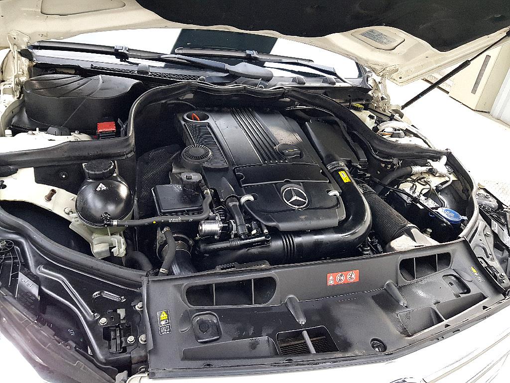 Mercedes Benz C Class - Vista 6