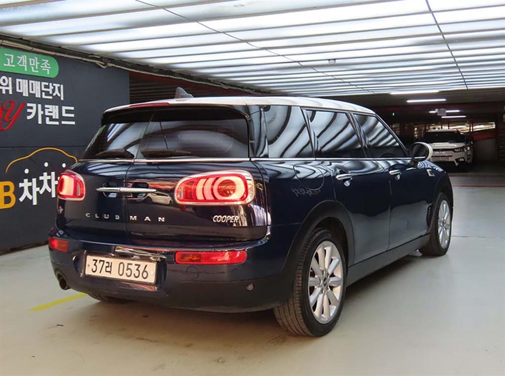 Mini Clubman - Vista 4