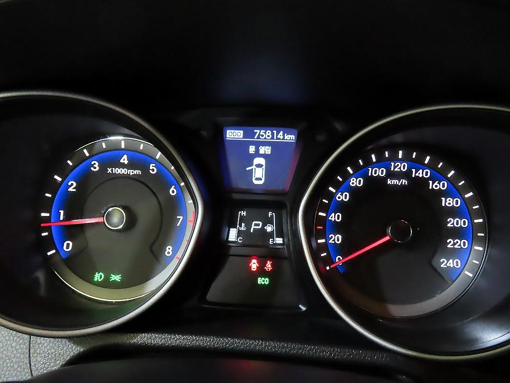 HYUNDAI i30 - Vista 9