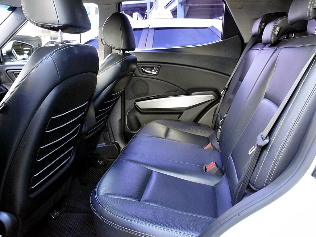 Ssangyong Tivoli - Vista 7