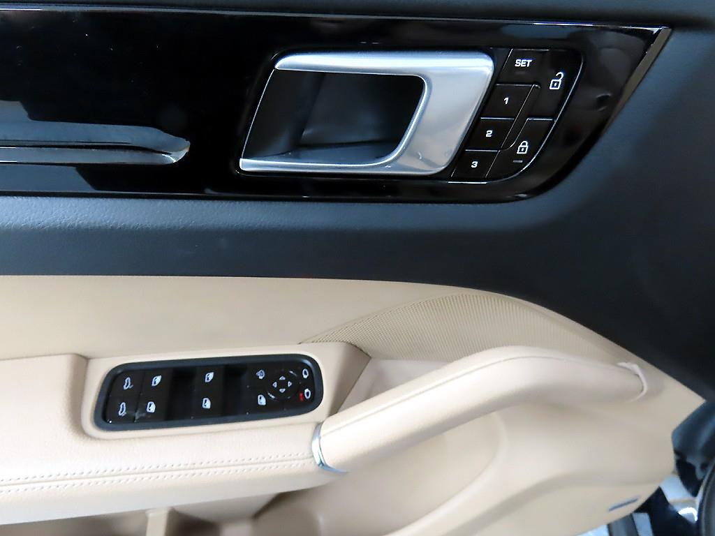 Porsche Cayenne - Vista 11