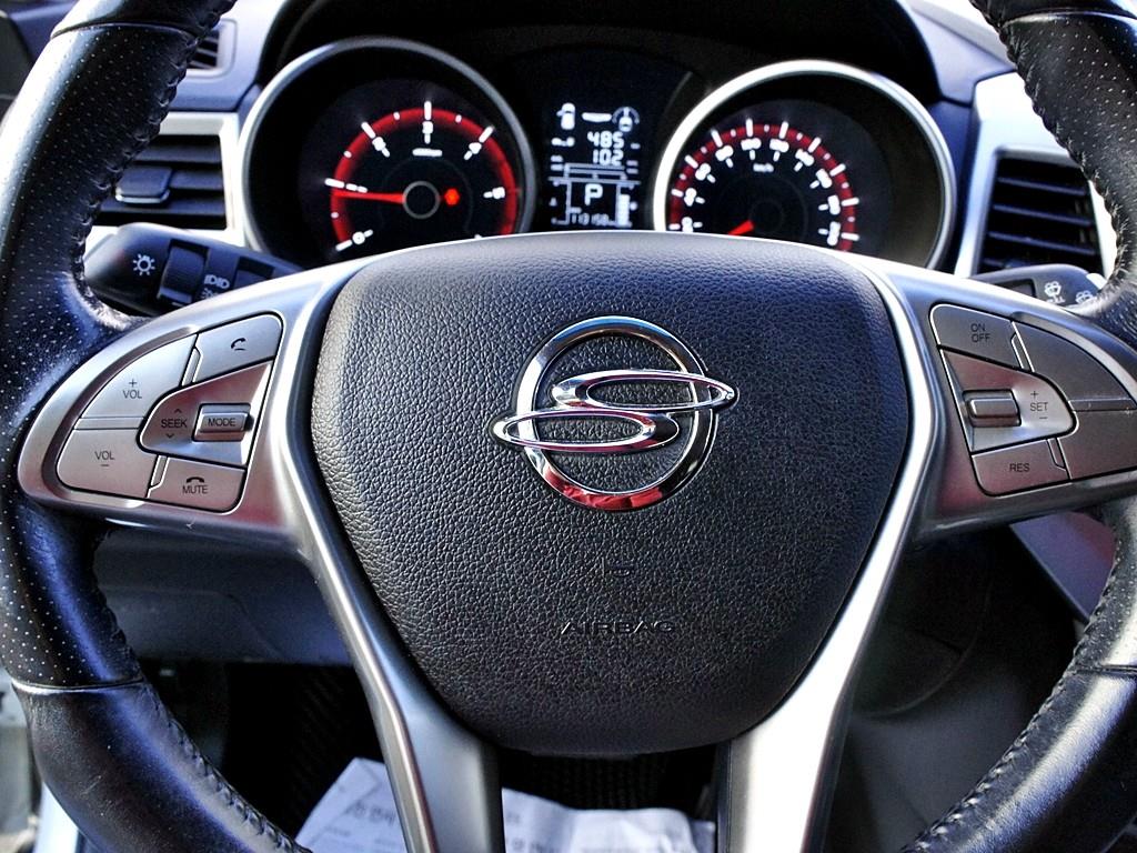 Ssangyong Tivoli - Vista 11