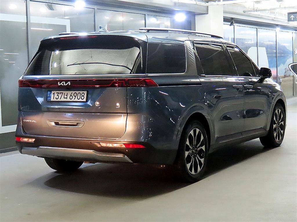 KIA Carnival - Vista 4