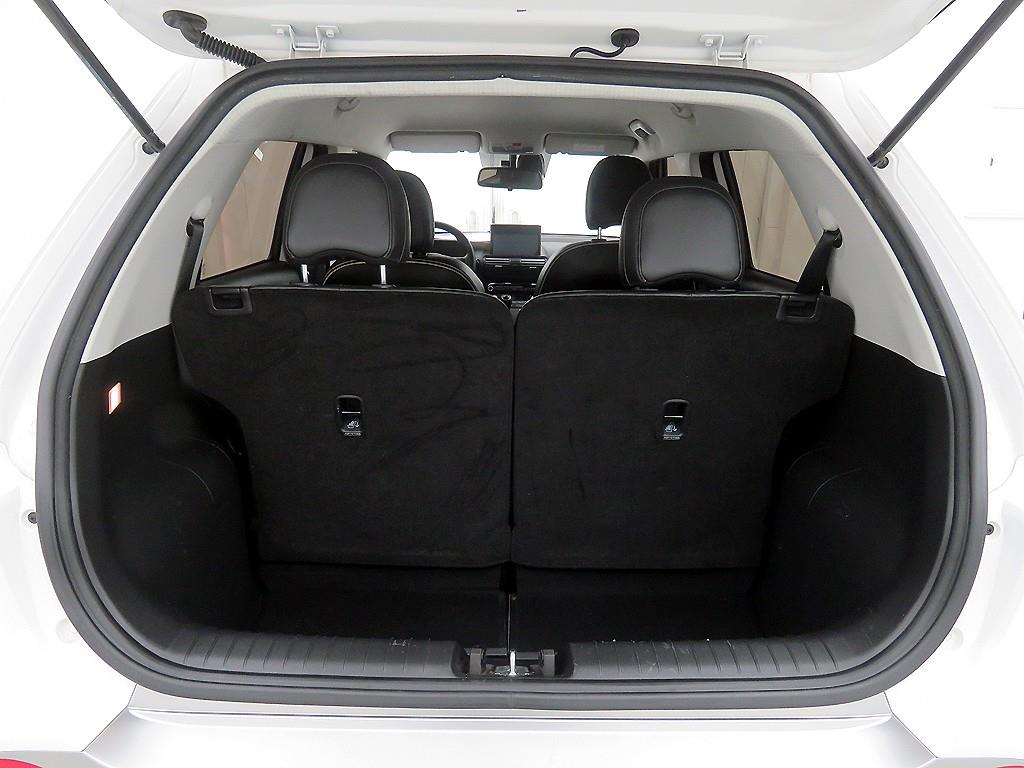 HYUNDAI Casper - Vista 5