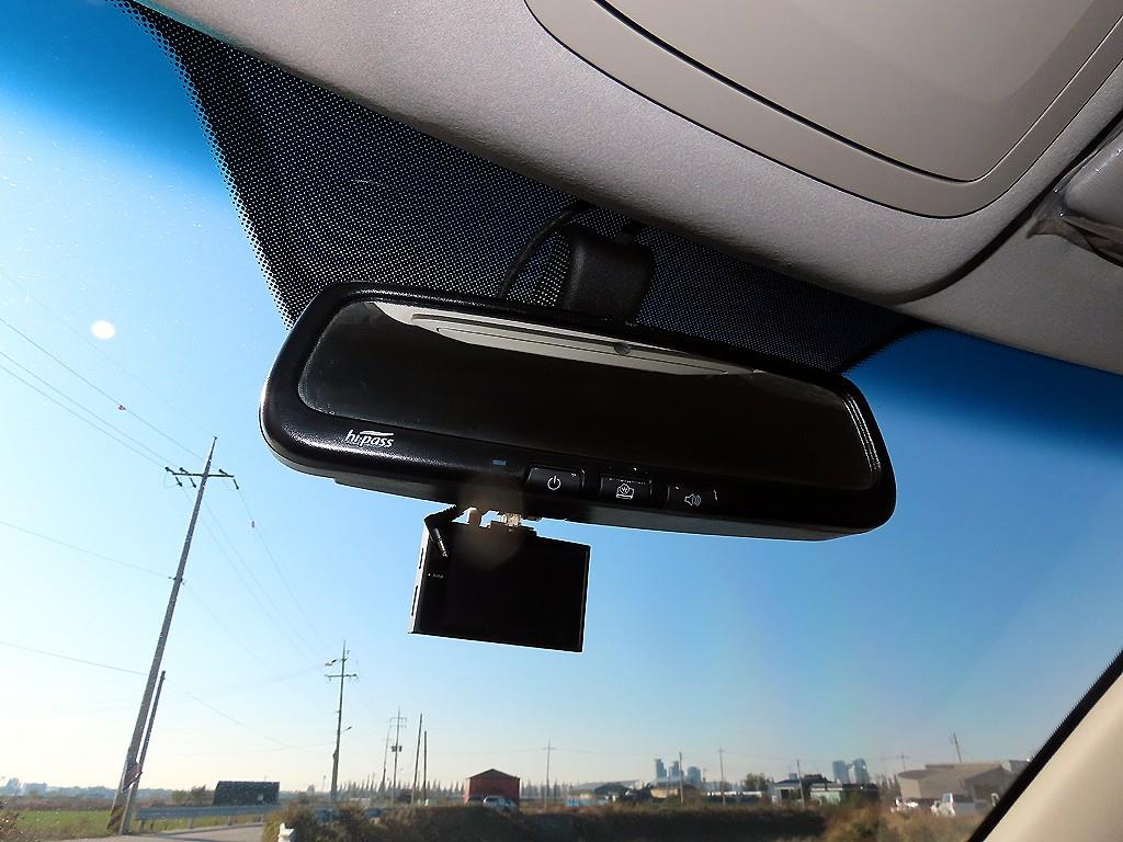 Ssangyong Tivoli - Vista 12