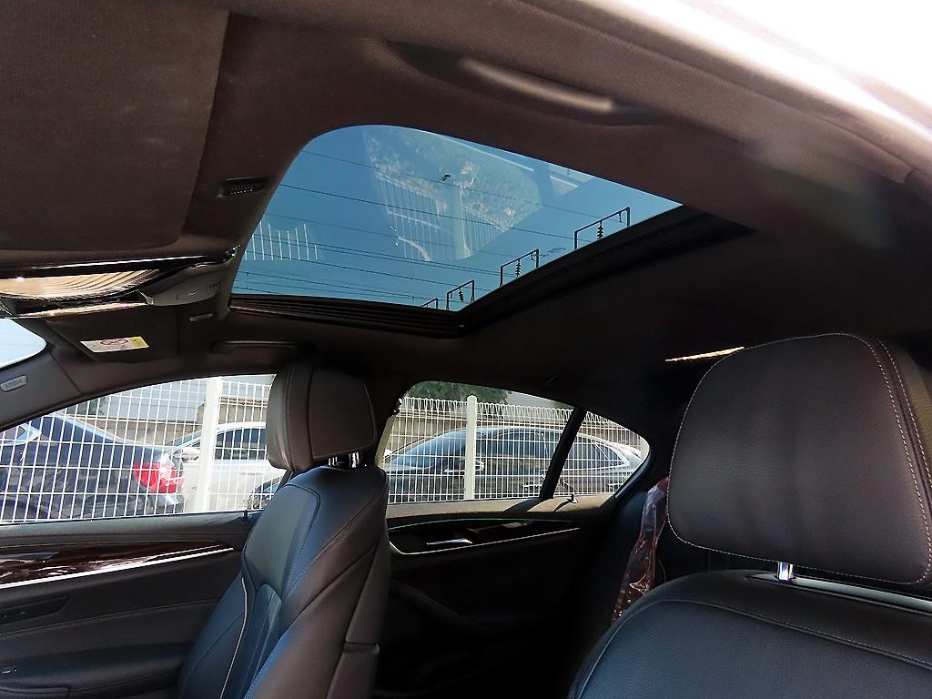 BMW 5 Series 2021 - Importación desde Corea - HF Imports Iquique - Foto 17