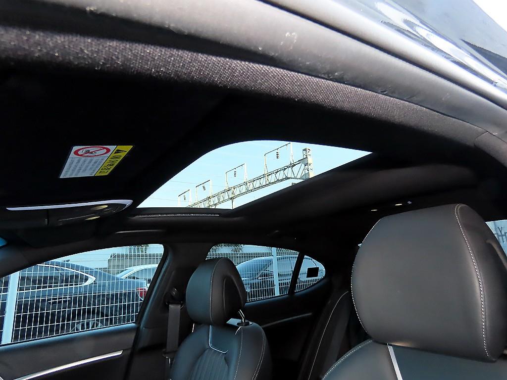 Genesis G70 2019 Blanco - Importación desde Corea - HF Imports Iquique - Foto 17