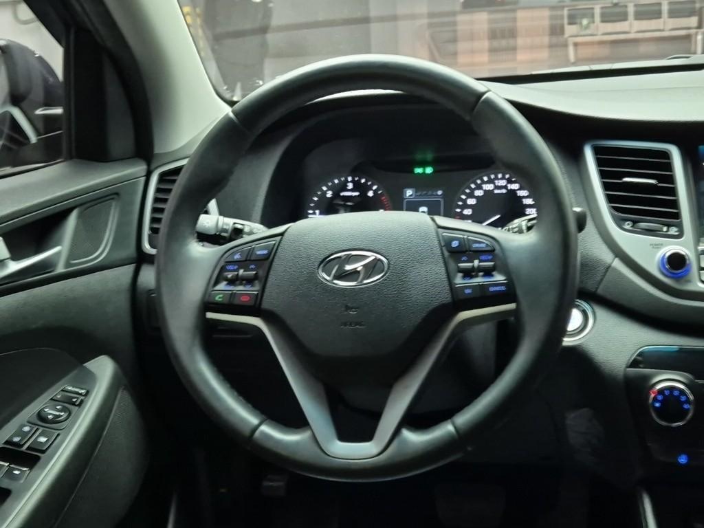 HYUNDAI Tucson - Vista 9