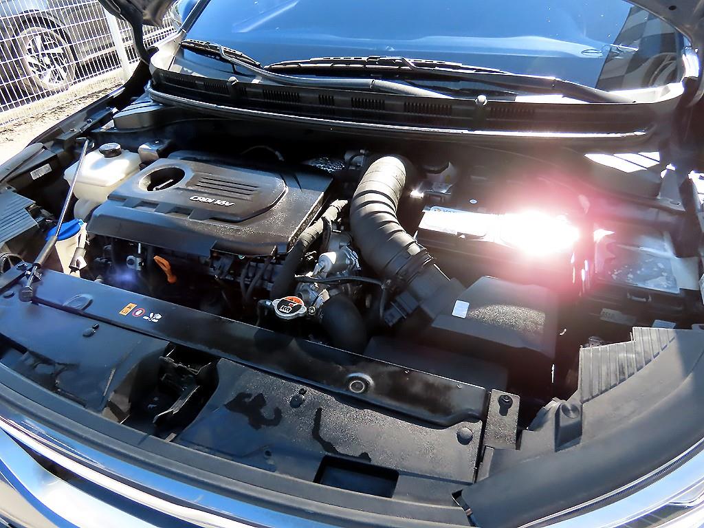 KIA Stonic 2019 Azul - Importación desde Corea - HF Imports Iquique - Foto 19