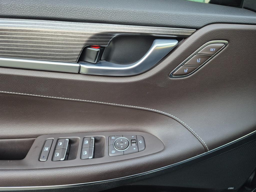 HYUNDAI Grandeur - Vista 8