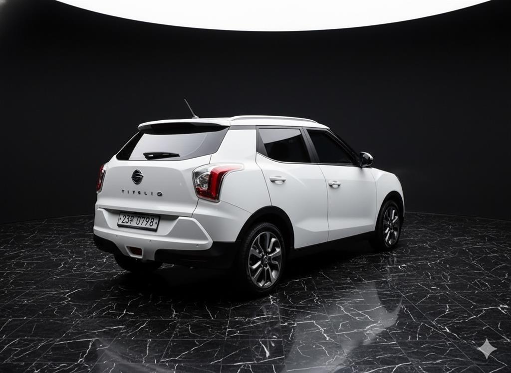 Ssangyong Tivoli - Vista 4