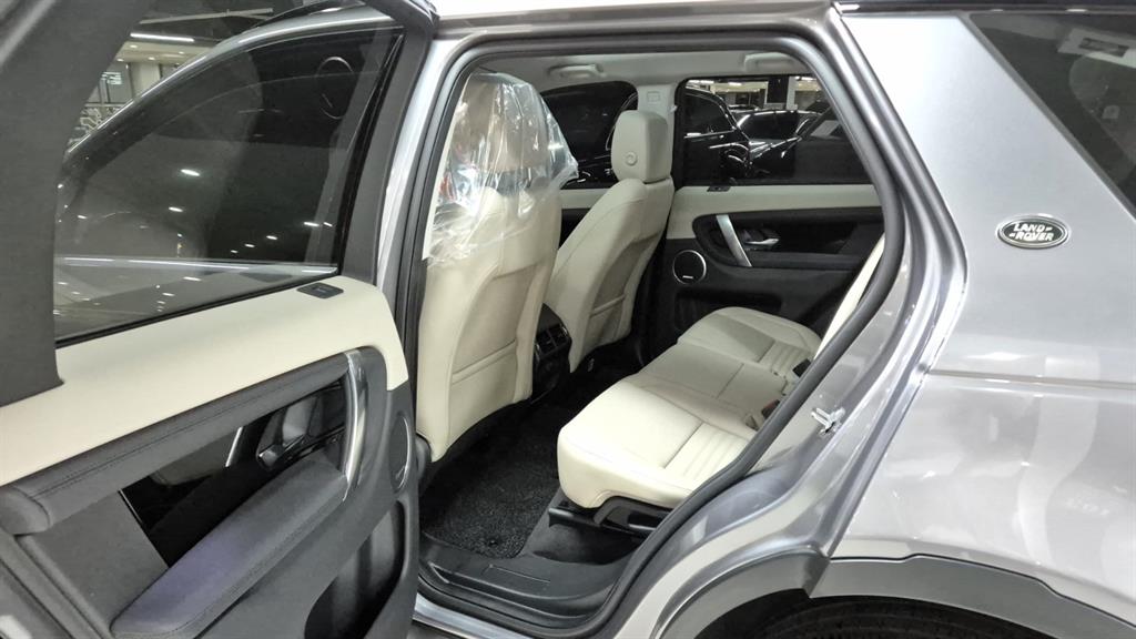 Land Rover Discovery Sports - Vista 10