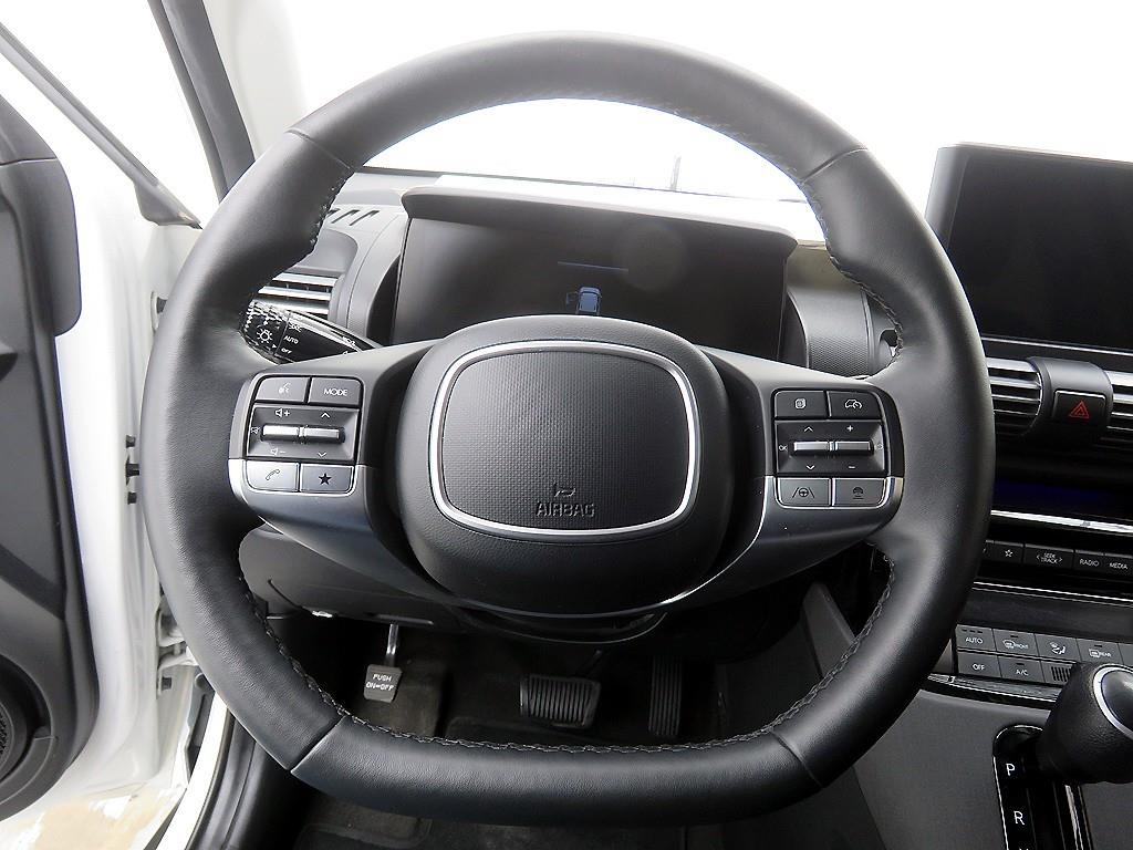 HYUNDAI Casper - Vista 10