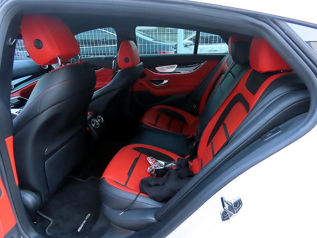 Mercedes Benz AMG GT - Vista 6