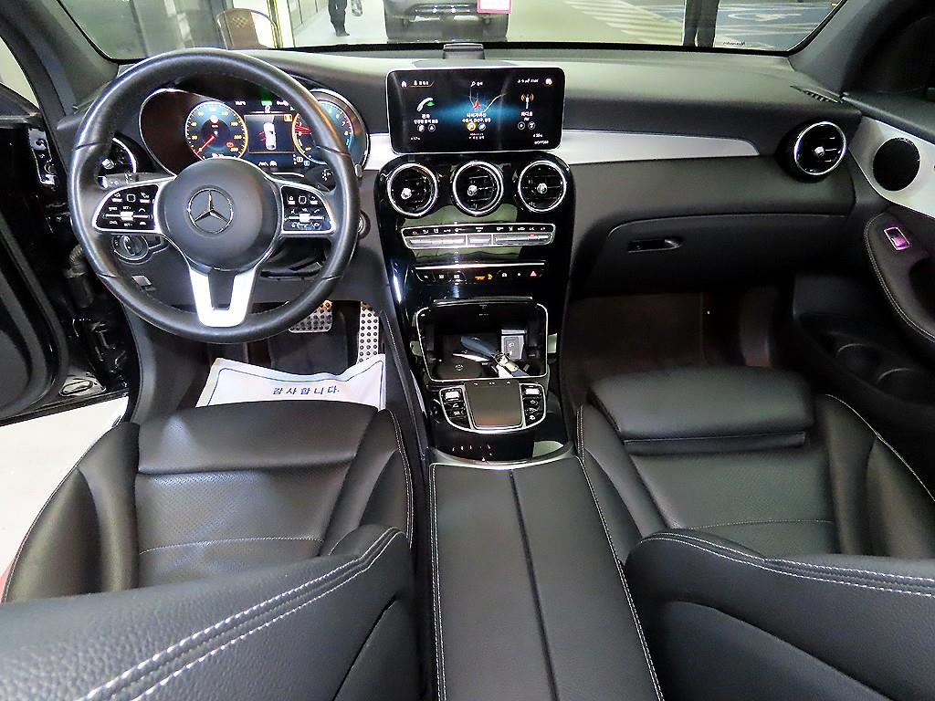 Mercedes Benz GLC Class - Vista 10