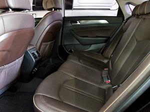 HYUNDAI Sonata - Vista 12