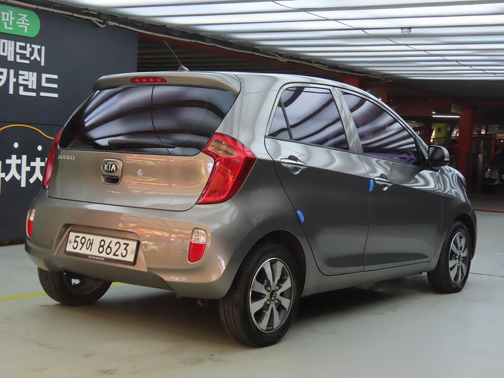 KIA Morning - Vista 4