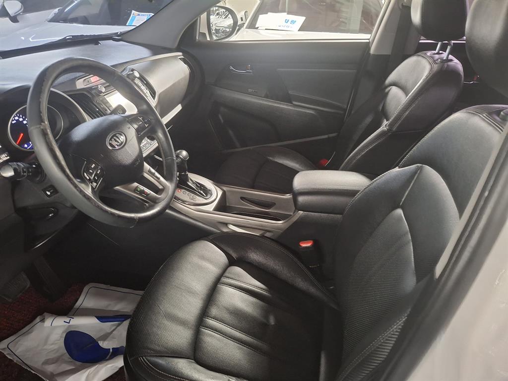 KIA Sportage - Vista 8