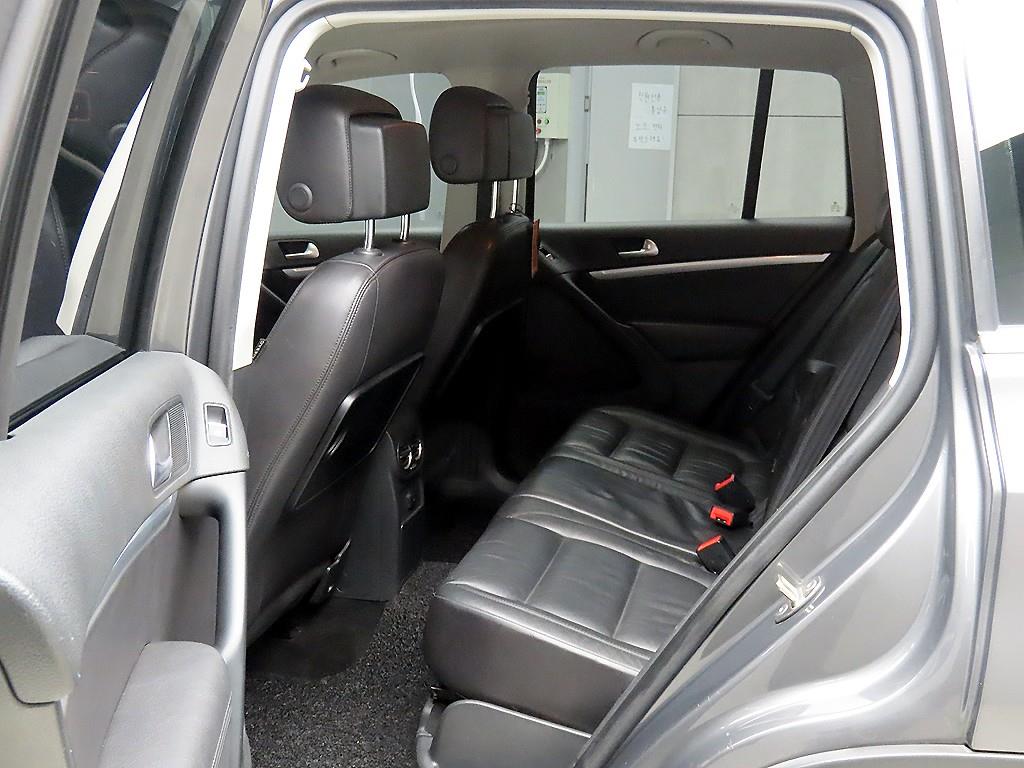 Volkswagen Tiguan - Vista 6