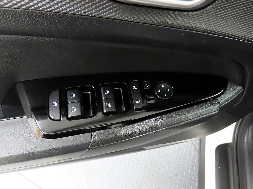 KIA Sportage - Vista 11