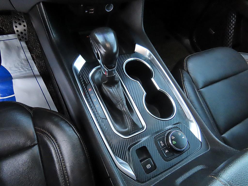 Chevrolet Travers - Vista 11