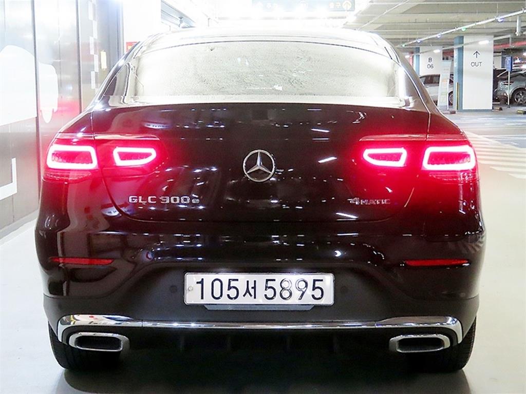 Mercedes Benz GLC Class - Vista 5