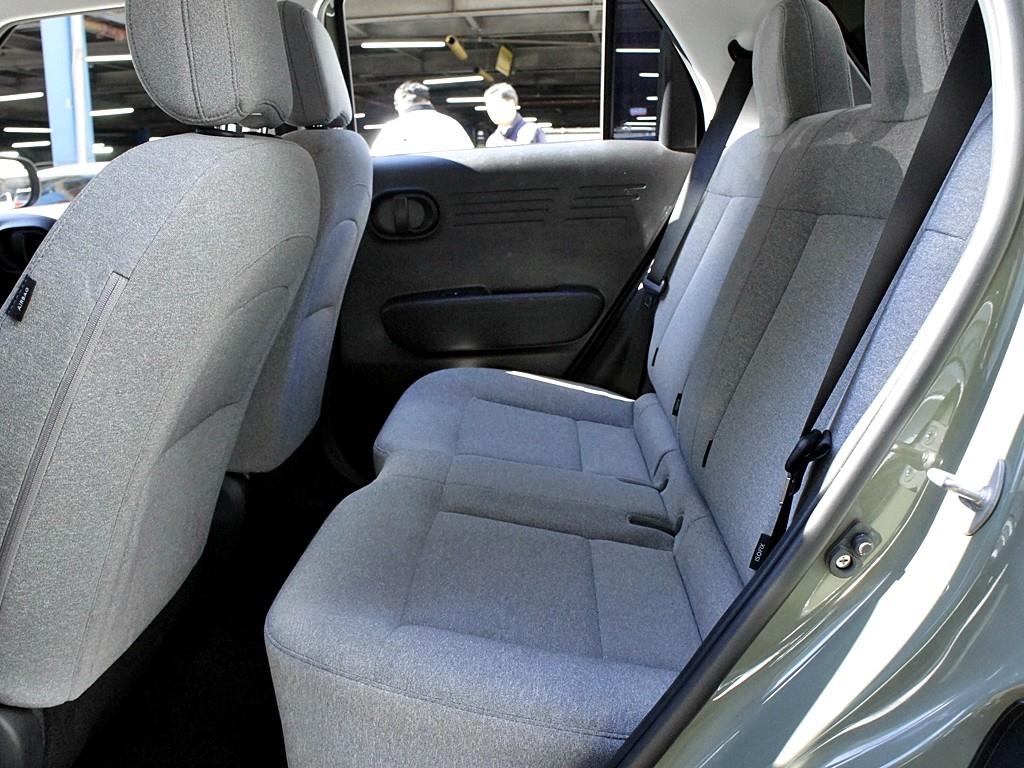 HYUNDAI Casper - Vista 10