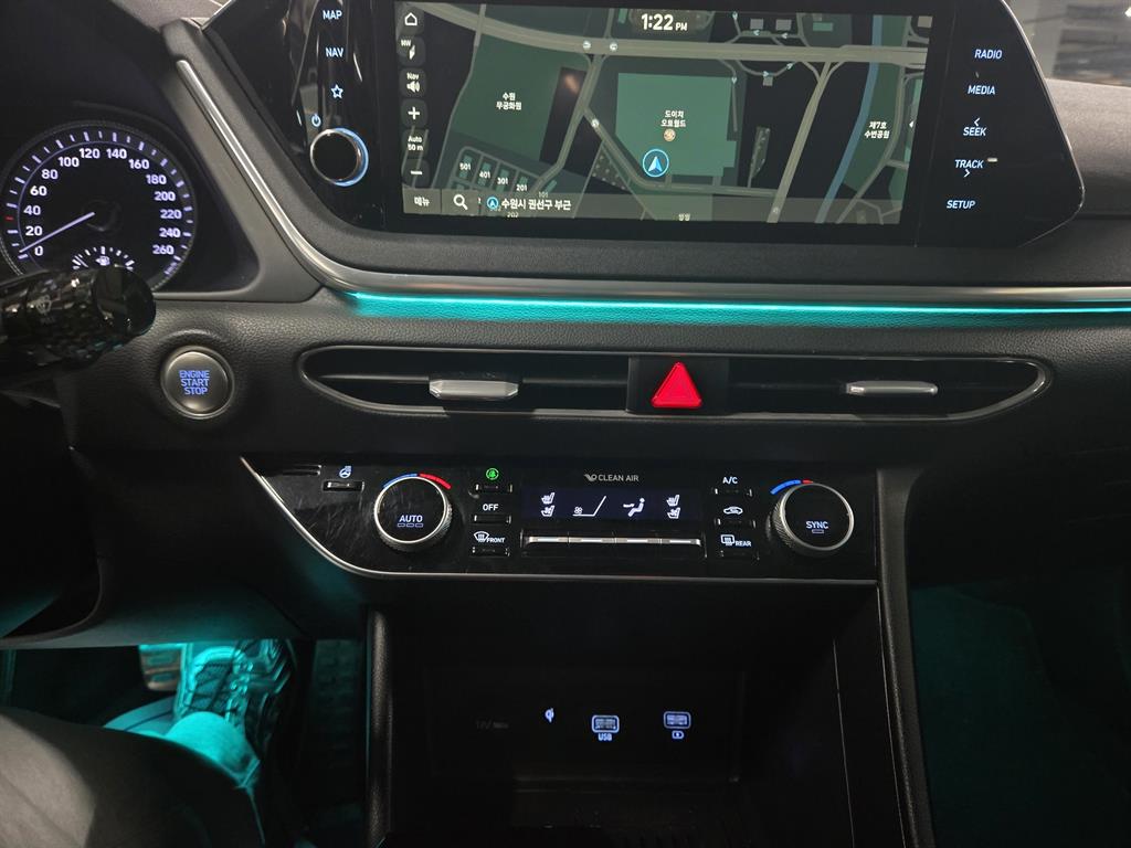 HYUNDAI Sonata - Vista 12