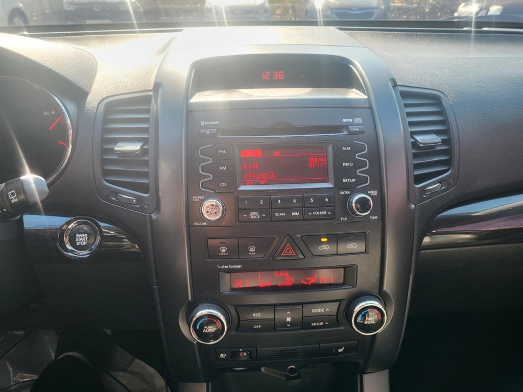 KIA Sorento - Vista 9