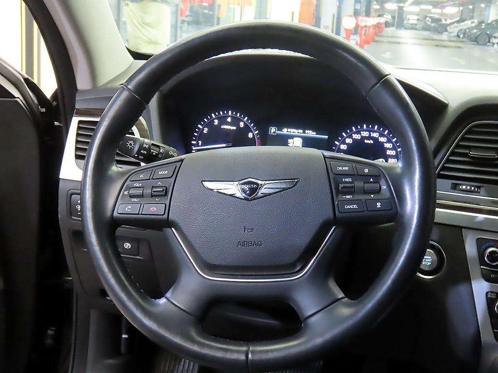 Genesis G80 - Vista 8