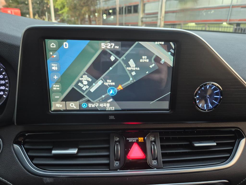 HYUNDAI Grandeur - Vista 12