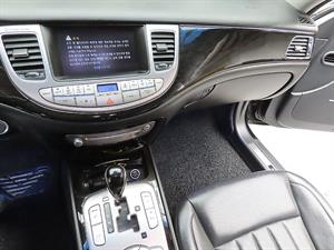 HYUNDAI Genesis - Vista 12