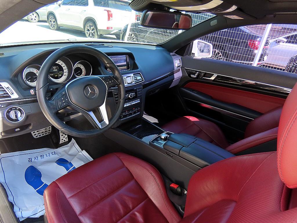 Mercedes Benz E class - Vista 12