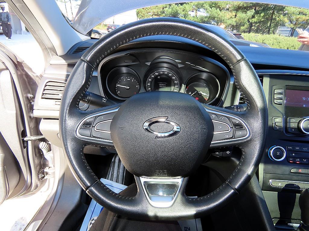 SAMSUNG SM6 - Vista 8